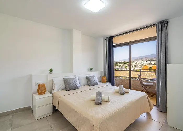 As De Casas - Royal Cristianos * Arona (Tenerife)