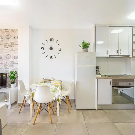 As De Casas - Royal Cristianos Apartment *