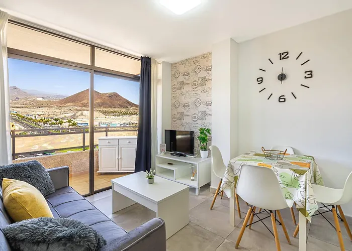 As De Casas - Royal Cristianos * Arona (Tenerife)